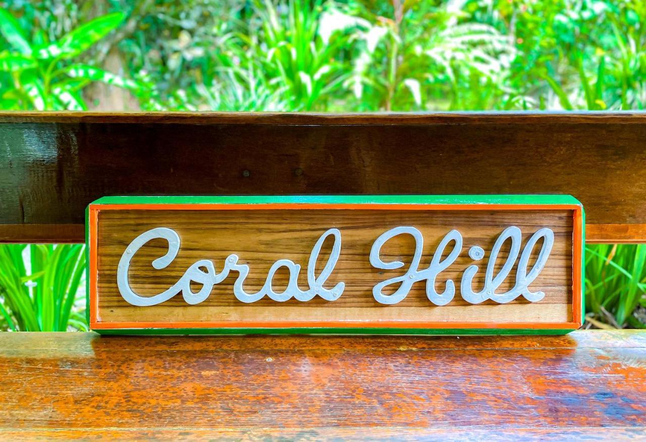 Coral Hill Bungalows Cahuita Extérieur photo