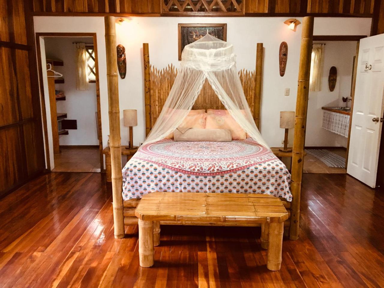 Coral Hill Bungalows Cahuita Extérieur photo
