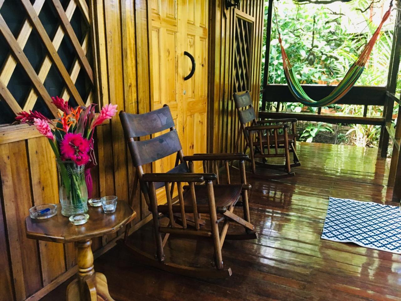 Coral Hill Bungalows Cahuita Extérieur photo